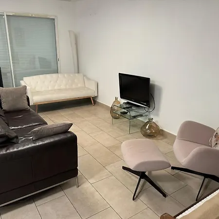 Willa 4 Bedroom Prévessin